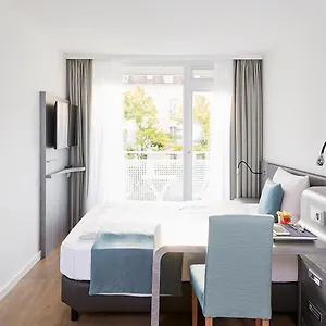 Living 3* Нюрнберг